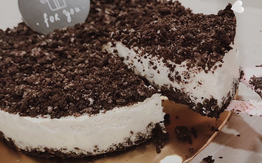 Love Oreos and cheesecake, Match together